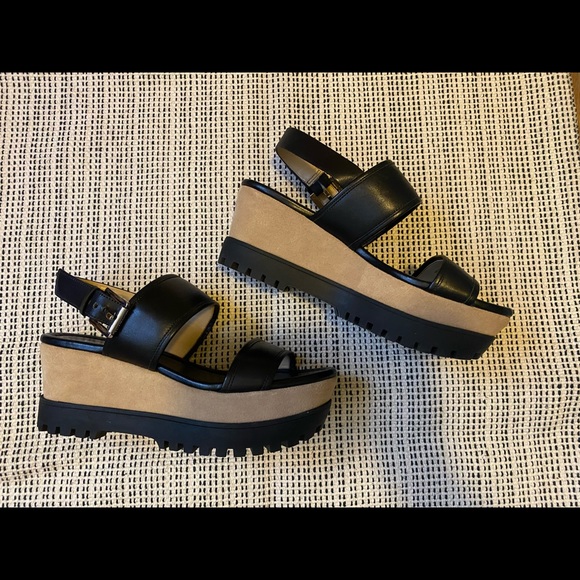 Michael Kors platform wedges - Picture 1 of 5